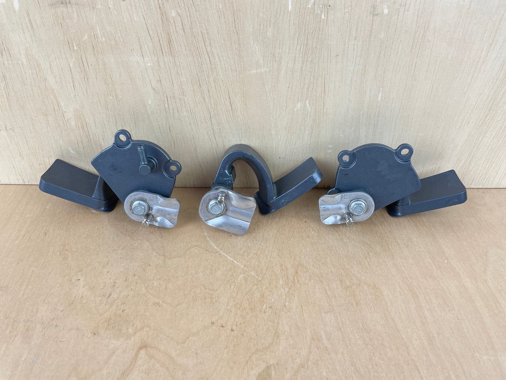 2009 Yamaha F350HP Outboard Bottom Cowl Lever Set Handles 3