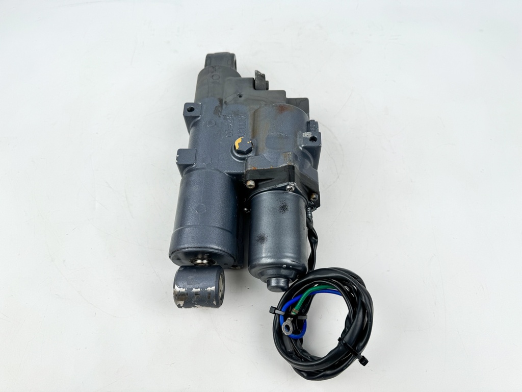 Yamaha 40 50 HP 4 Stroke Outboard Power Trim Tilt Unit 62Y-43800-00-4D OEM