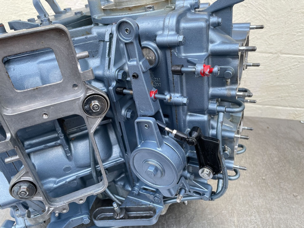 1989 Yamaha 130 HP 2 Stroke Outboard Powerhead 6L1-W0090-02-EK OEM