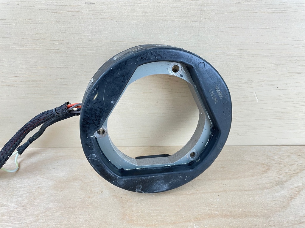 2000 Johnson Evinrude 50HP 2 Stroke Stator Assembly 0584560