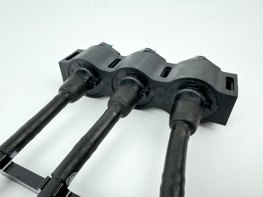 2006 Honda 50 HP 4 Stroke Outboard Ignition Coil Set 30500-ZW4-H01 OEM