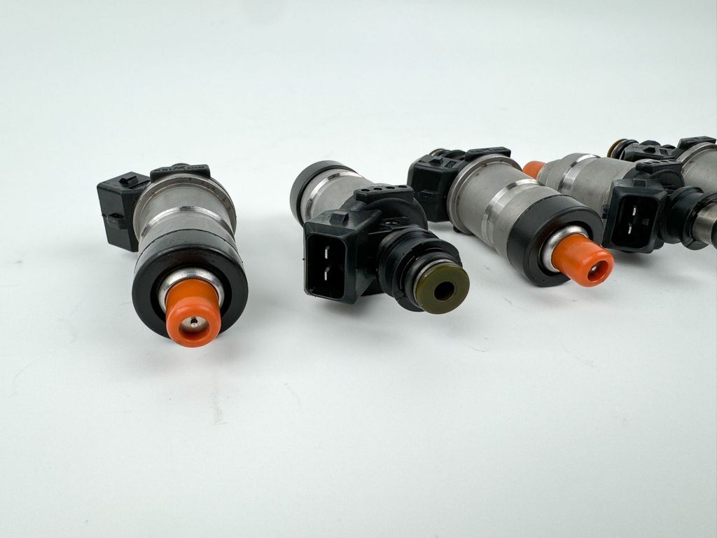 1999 Mercury 200 HP 2 Stroke Outboard Fuel Injector Set 18715 OEM