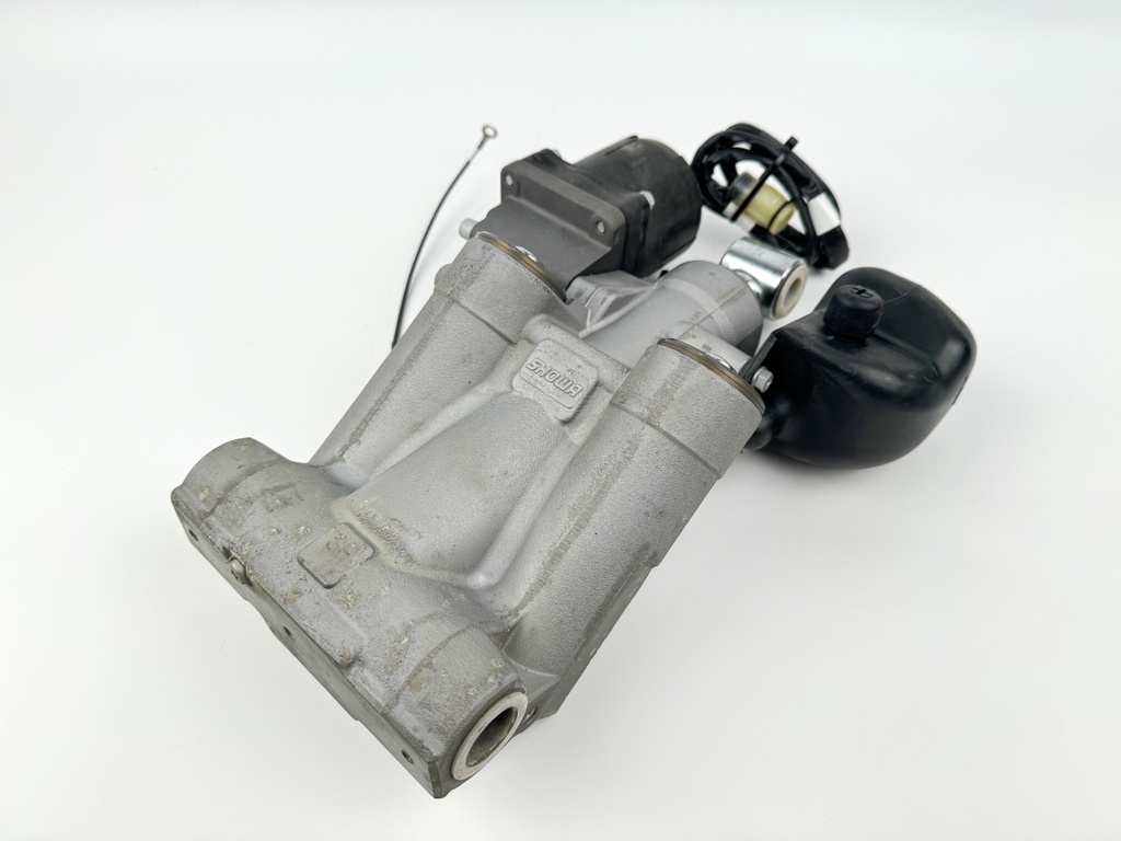 2014 Suzuki 175 HP 4 Stroke Outboard Power Trim Tilt Unit 48503-96J05 OEM