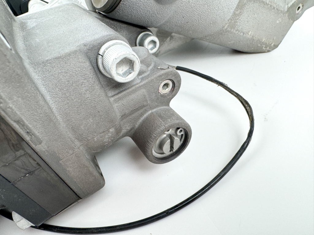 2014 Suzuki 175 HP 4 Stroke Outboard Power Trim Tilt Unit 48503-96J05 OEM