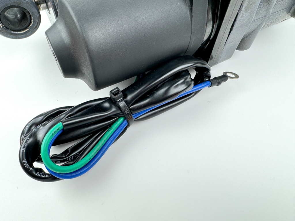 2005 Yamaha 75 HP 4 Stroke Outboard Power Trim Tilt Unit 6D8-43800-00-4D OEM