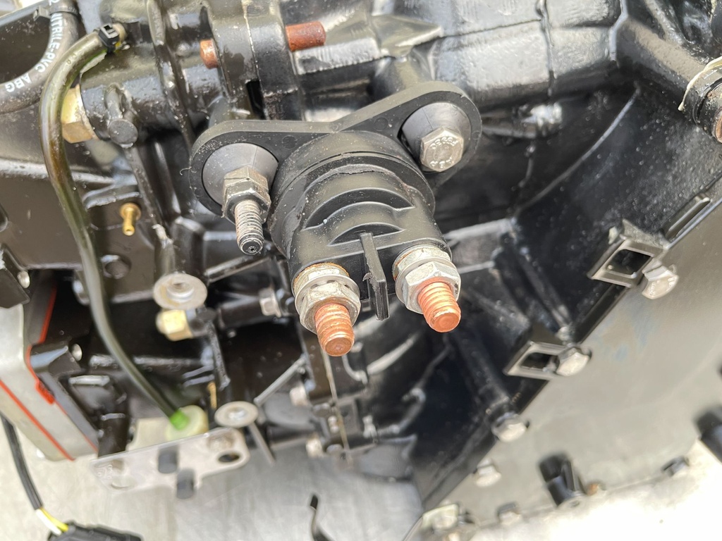 2012 Evinrude 50 HP 2 Stroke Outboard Powerhead 5007396 OEM