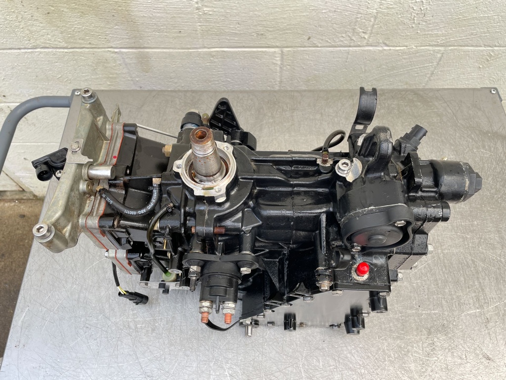 2012 Evinrude 50 HP 2 Stroke Outboard Powerhead 5007396 OEM