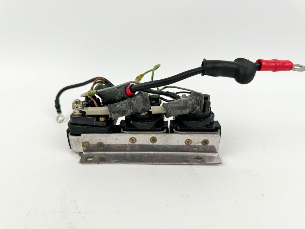 2005 Yamaha 150 HP 2 Stroke Outboard Trim Tilt Relay 6E5-81950-00-00 OEM