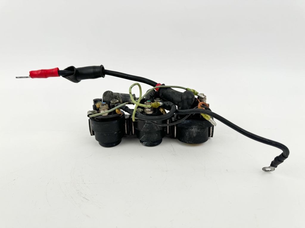 2005 Yamaha 150 HP 2 Stroke Outboard Trim Tilt Relay 6E5-81950-00-00 OEM