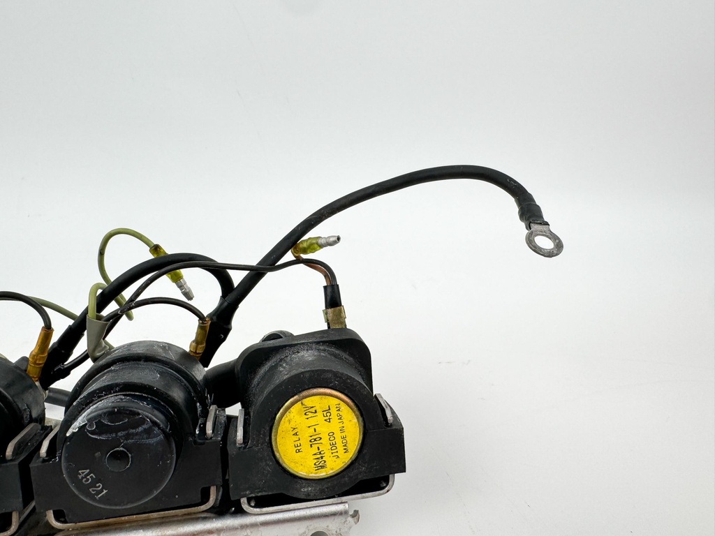 2005 Yamaha 150 HP 2 Stroke Outboard Trim Tilt Relay 6E5-81950-00-00 OEM