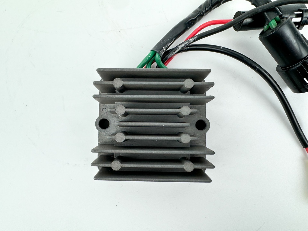 2005 Yamaha 150 HP 2 Stroke Outboard Rectifier & Regulator 6R3-81960-10-00 OEM