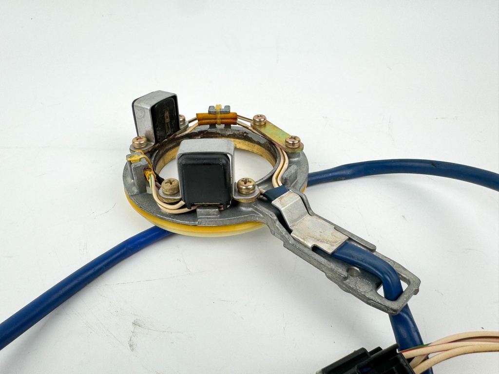 2005 Yamaha 150 HP 2 Stroke Outboard Coil Pulser 64D-85580-00-00 OEM