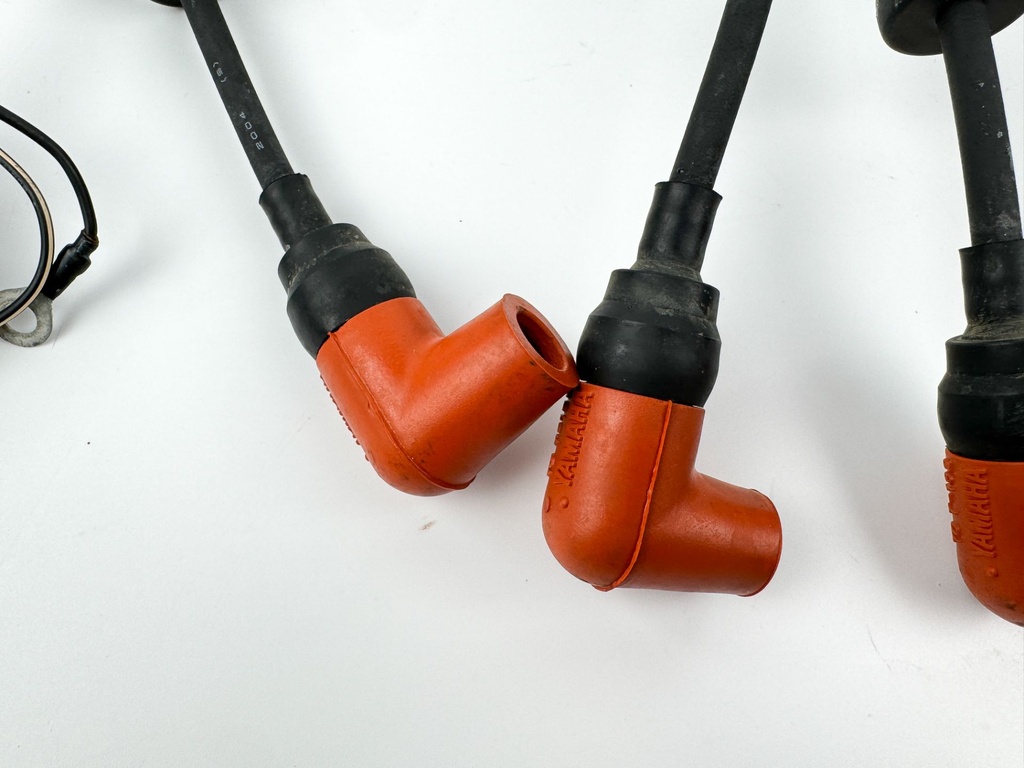 2005 Yamaha 150 HP 2 Stroke Outboard Ignition Coil Set 6R3-85570-01-00 OEM