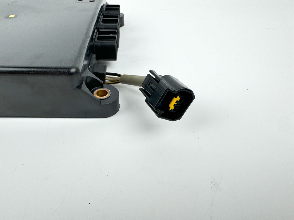 2005 Yamaha 150 HP 2 Stroke Outboard C.D.I CDI Assembly 64D-85540-01-00 OEM