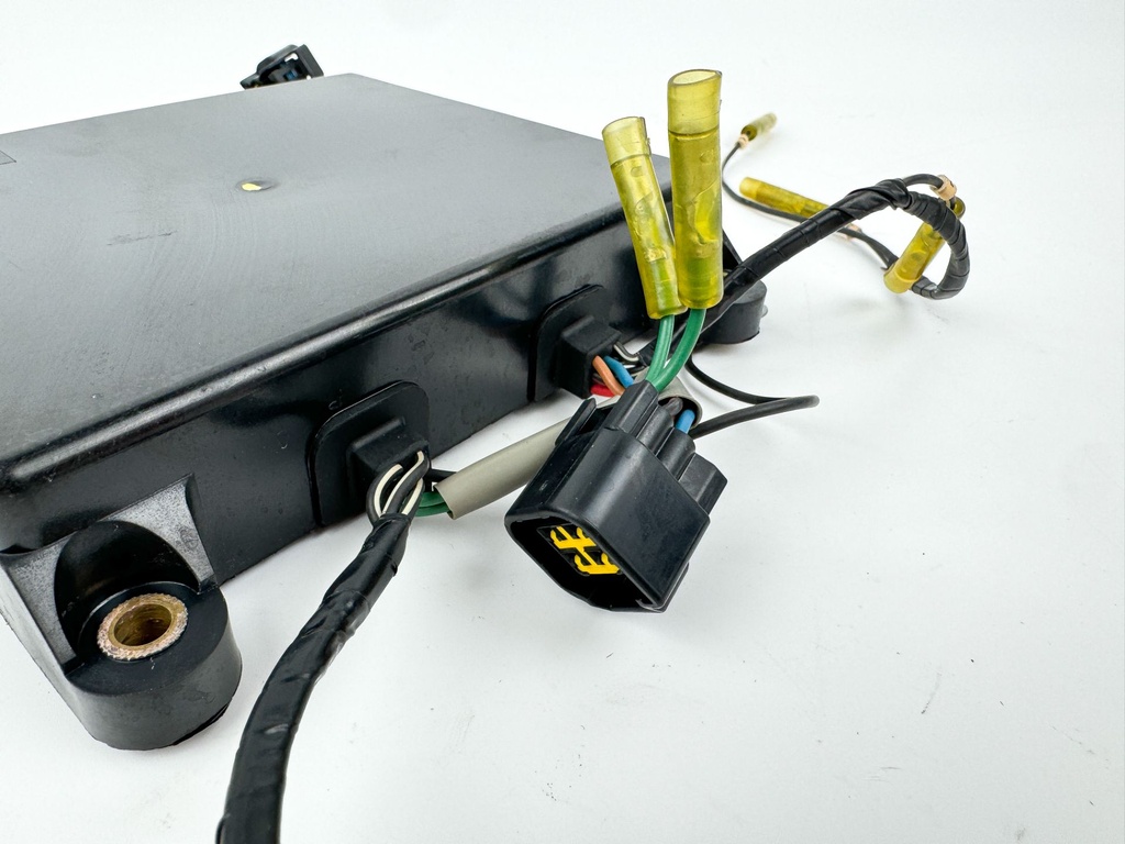 2005 Yamaha 150 HP 2 Stroke Outboard C.D.I CDI Assembly 64D-85540-01-00 OEM