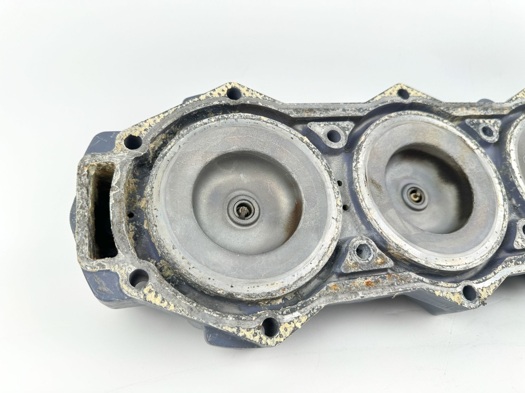 2005 Yamaha 150 HP 2 Stroke Outboard Port Cylinder Head 6G5-11111-04-1S OEM