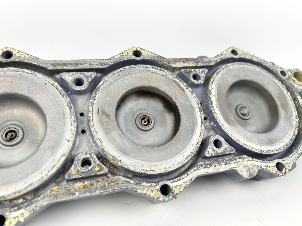 2005 Yamaha 150 HP 2 Stroke Outboard Port Cylinder Head 6G5-11111-04-1S OEM