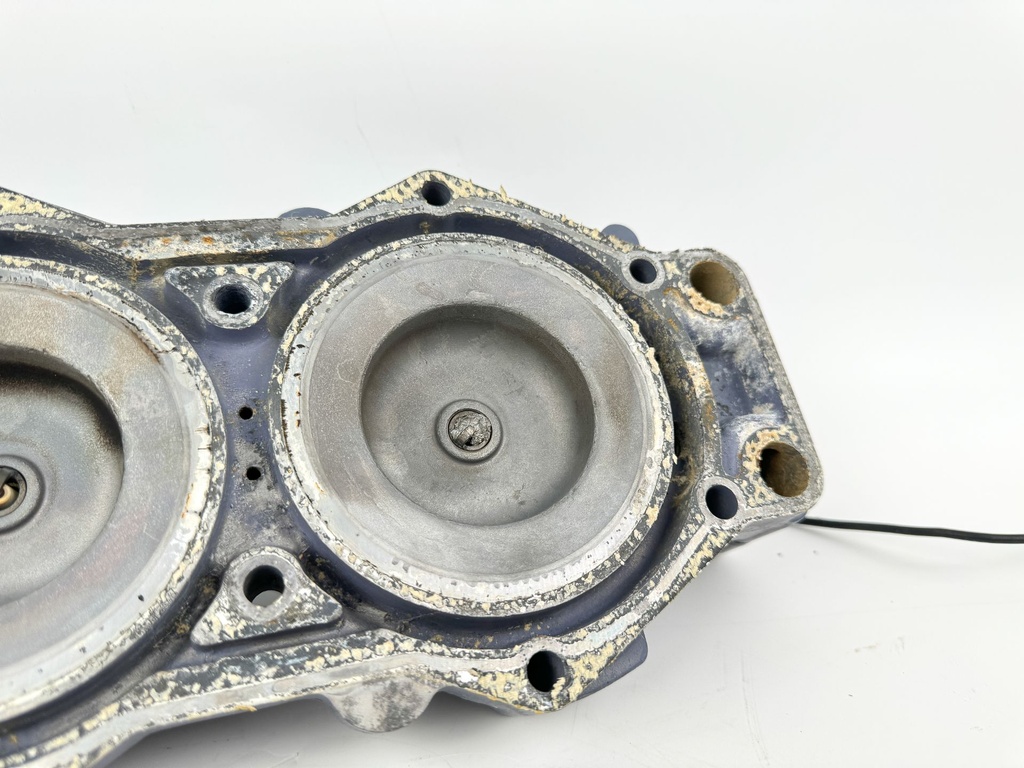 2005 Yamaha 150 HP 2 Stroke Outboard Port Cylinder Head 6G5-11111-04-1S OEM