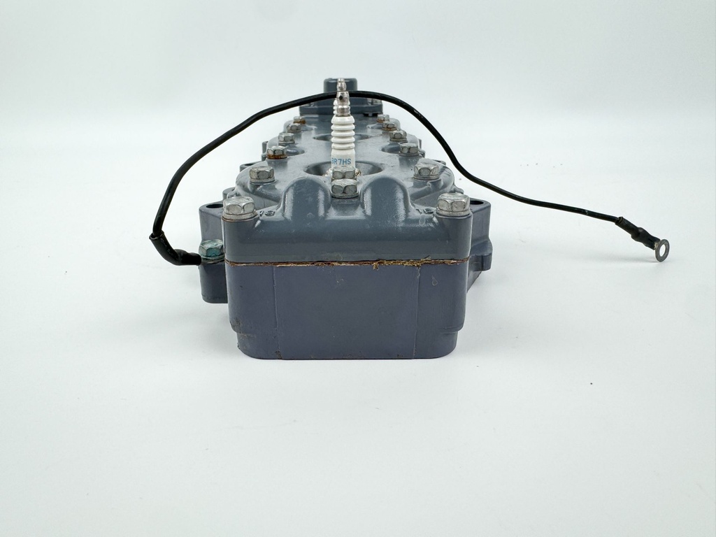 2005 Yamaha 150 HP 2 Stroke Outboard Port Cylinder Head 6G5-11111-04-1S OEM