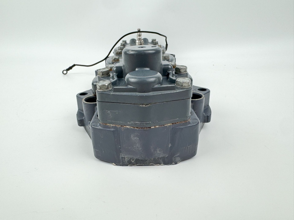 2005 Yamaha 150 HP 2 Stroke Outboard Port Cylinder Head 6G5-11111-04-1S OEM