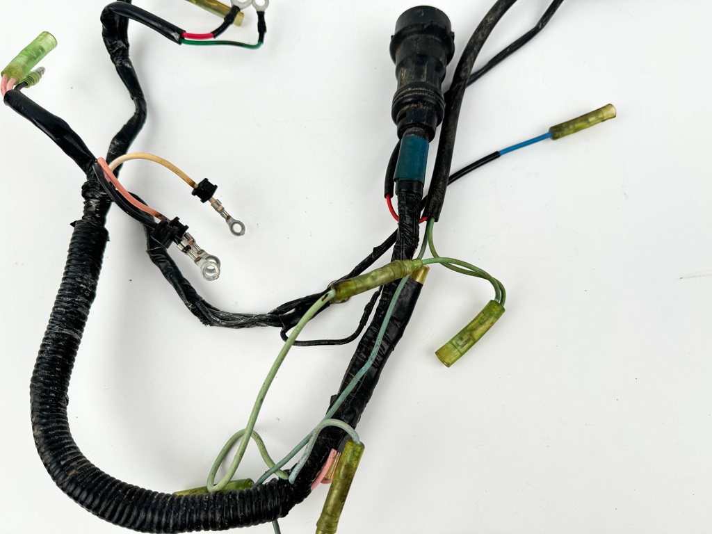 1987 Yamaha 90 HP 2 Stroke Outboard Engine Wire Harness 688-82590-11-00 OEM