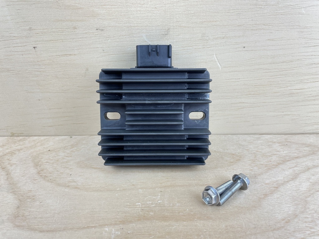 2011 Suzuki 90HP DF90A Outboard Rectifier Regulator Assembly 32800-87L00