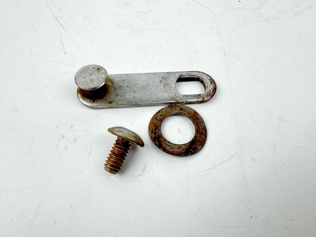 Evinrude Etec 40 50 60 75 90 2 Stroke Cowling Latch Handle 5005291