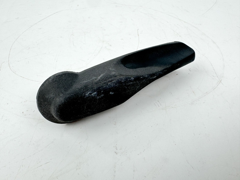 Evinrude Etec 40 50 60 75 90 2 Stroke Cowling Latch Handle 5005291