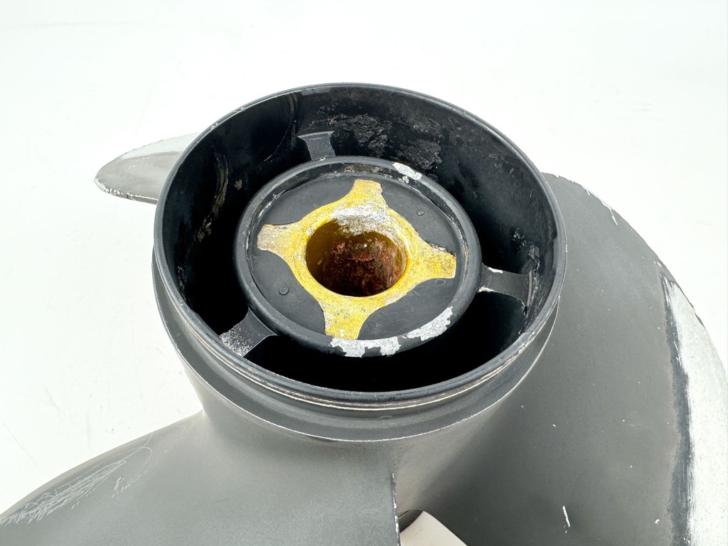 Evinrude Johnson Aluminum Propeller Prop 13 1/2" x 15P 40-140HP 13 Spline