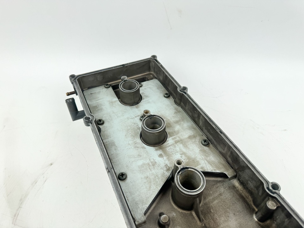 2003 Suzuki 140 HP 4 Stroke Outboard Cylinder Head 11100-90J11 - Parts