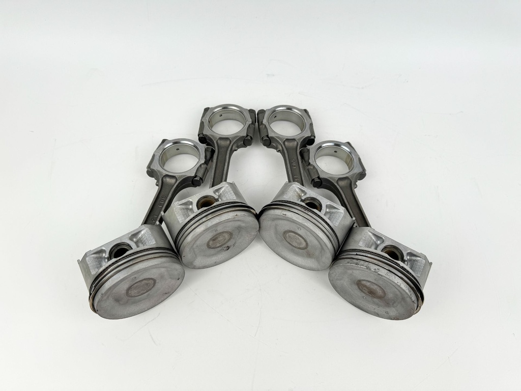 2003 Johnson / Johnson 140 HP 4 Stroke Outboard Piston & Connecting Rod Set 12160-92J00