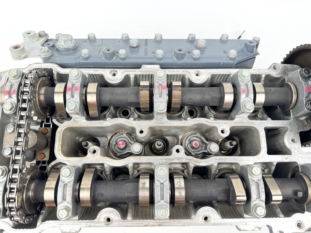 2004 Yamaha 200 HP 4 Stroke Outboard Starboard Cylinder Head 69J-W009A-02-1S OEM