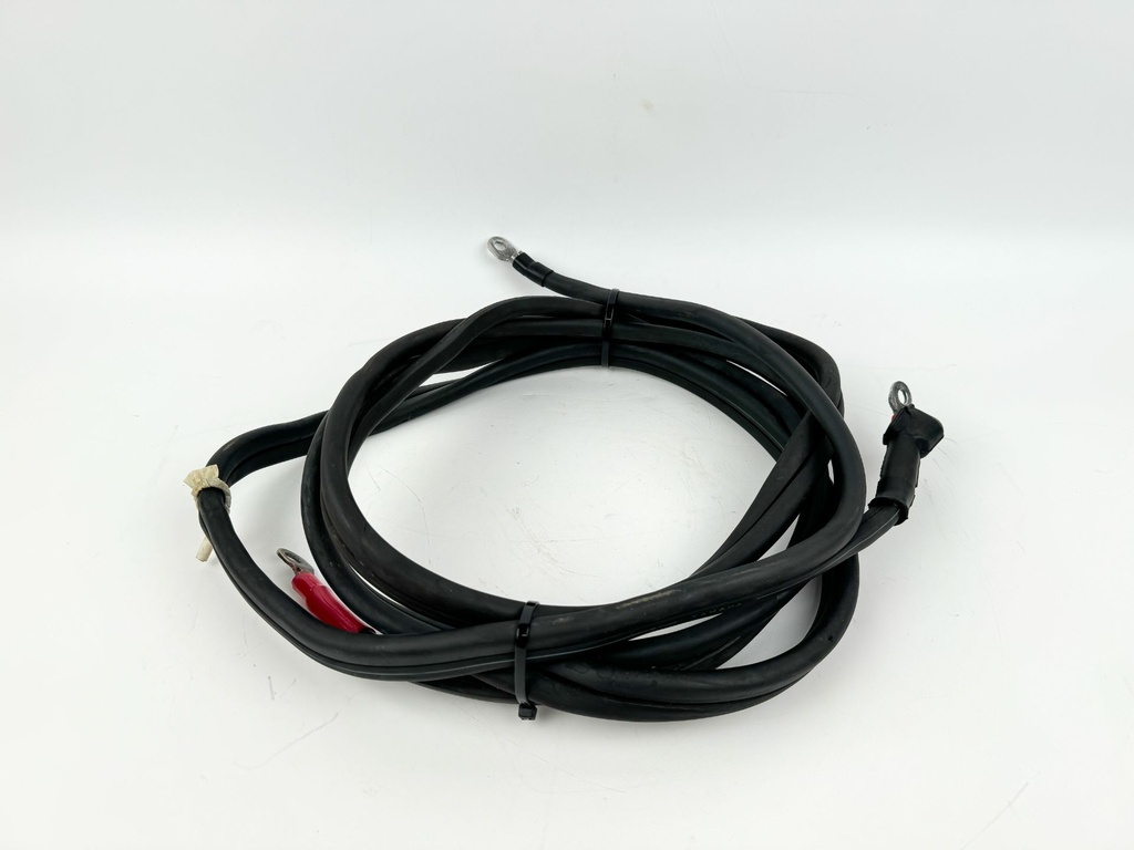 2003 Yamaha 200 HP 2 Stroke Outboard Battery Cables 68F-82105-00-00 OEM