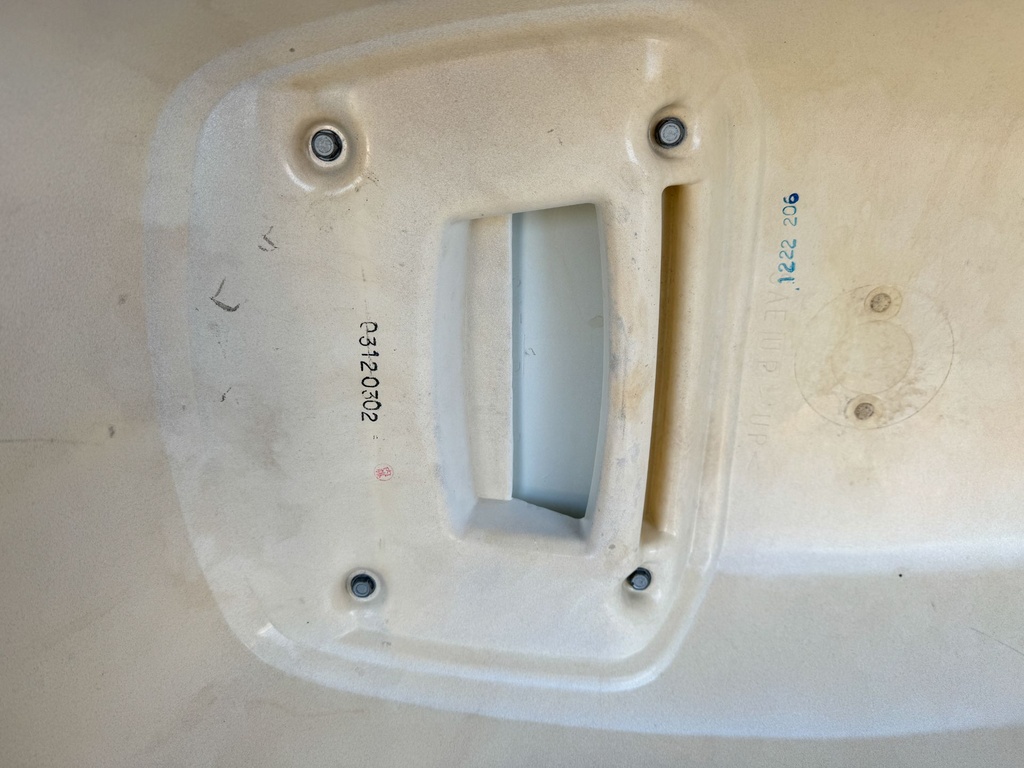 2004 Johnson 70 HP 4 Stroke Outboard Top Cowling 5032863 OEM