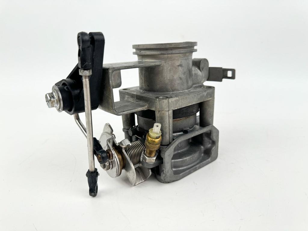 2004 Suzuki 70 HP 4 Stroke Outboard Throttle Body Assembly 13300-99E10 OEM