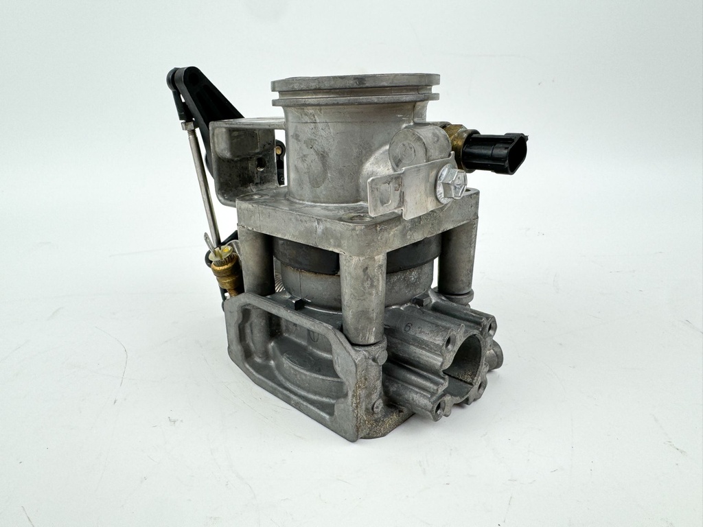 2004 Suzuki 70 HP 4 Stroke Outboard Throttle Body Assembly 13300-99E10 OEM