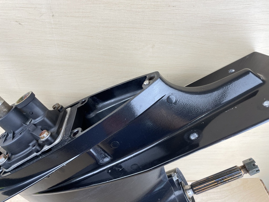 2011 Suzuki 90HP DF90A 4 Stroke 20" Lower Unit Gearcase 55110-87L20-0EP