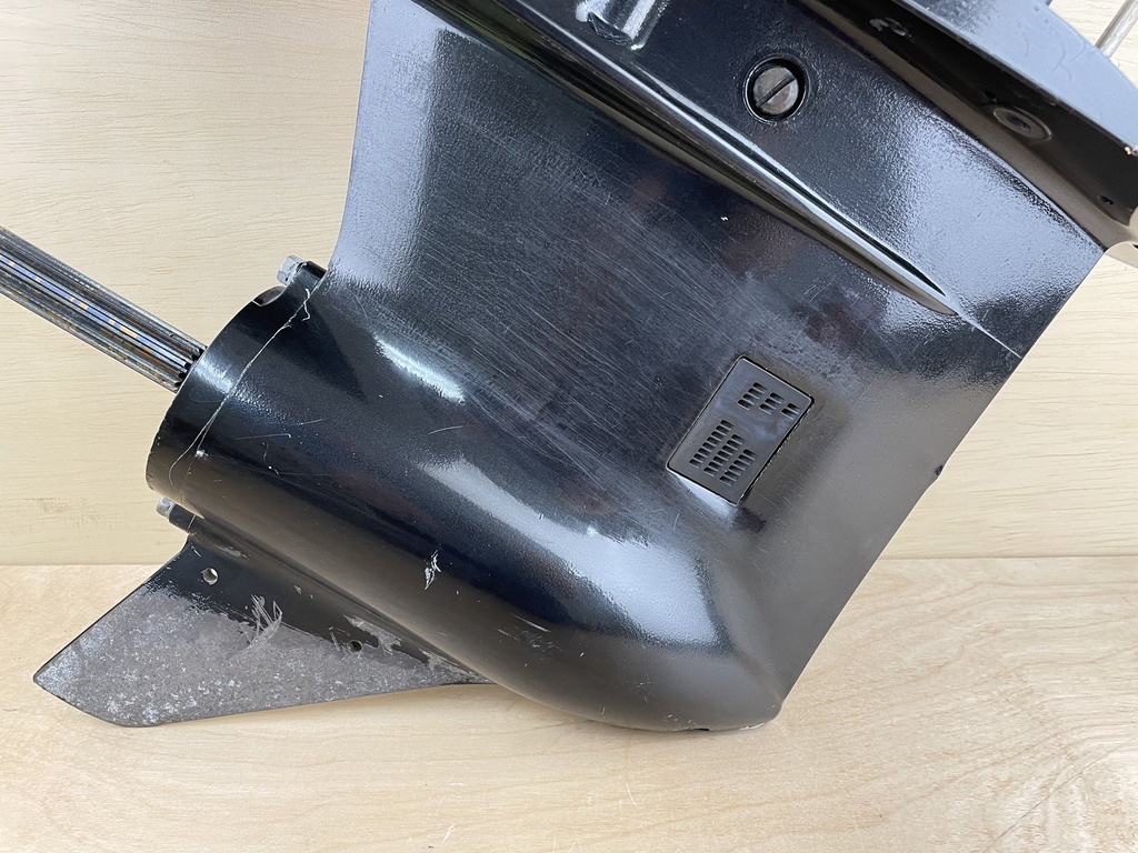 2011 Suzuki 90HP DF90A 4 Stroke 20" Lower Unit Gearcase 55110-87L20-0EP