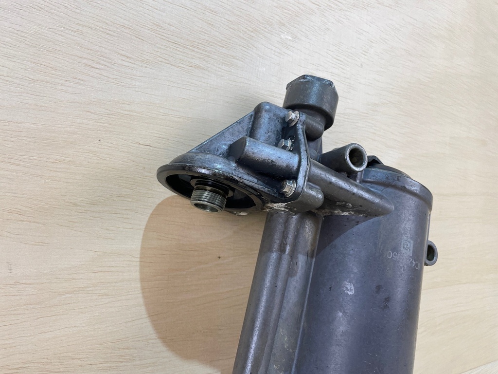 2004 Mercury Verado 250HP Integrated Oil Module Cooler 880640T03