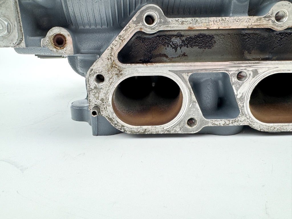 2004 Yamaha 200 HP 4 Stroke Outboard Port Cylinder Head 69J-W009C-02-1S OEM