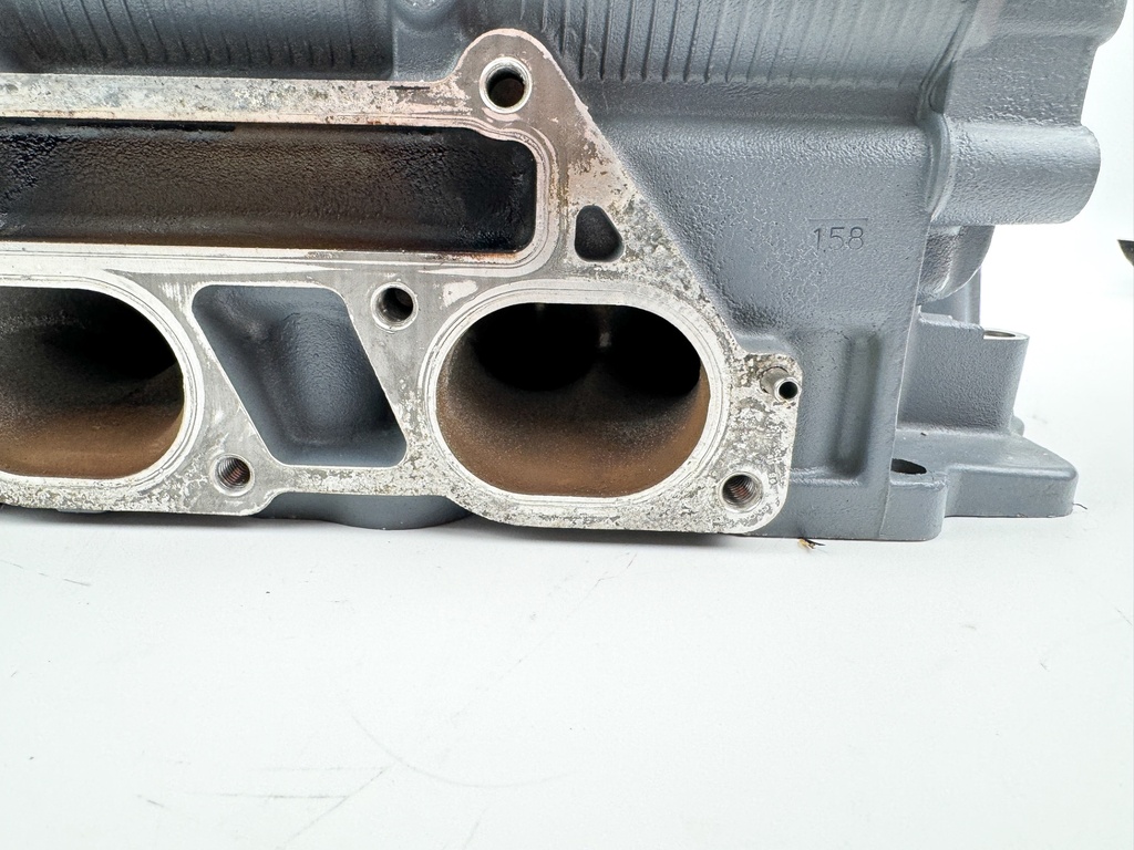 2004 Yamaha 200 HP 4 Stroke Outboard Port Cylinder Head 69J-W009C-02-1S OEM