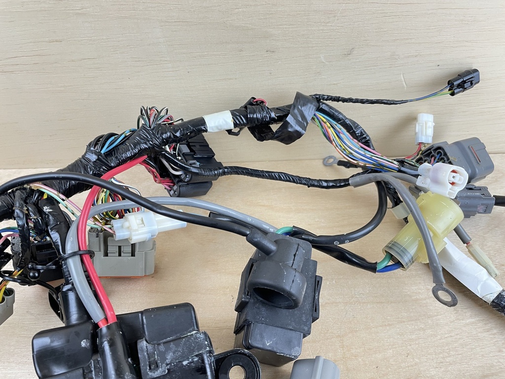 2011 Suzuki 90HP DF90A Outboard Engine Wiring Harness Assembly 36610-87L21