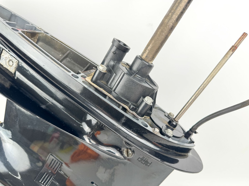 2007 Suzuki DF 200 225 250 HP 4 Stroke 30" Outboard Lower Unit Gear Case RH