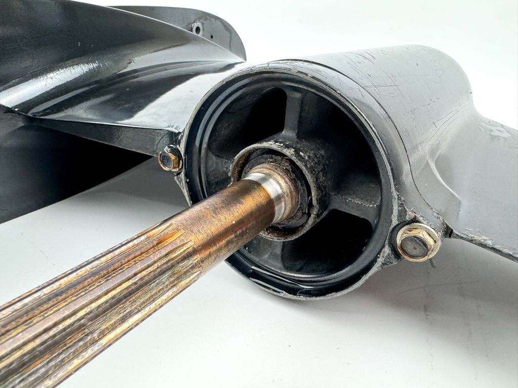 2007 Suzuki DF 200 225 250 HP 4 Stroke 30" Outboard Lower Unit Gear Case RH