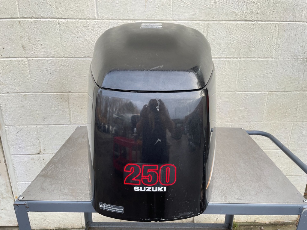 2007 Suzuki 250 HP 4 Stroke Outboard Top Cowling 61400-93Y48-0EP OEM
