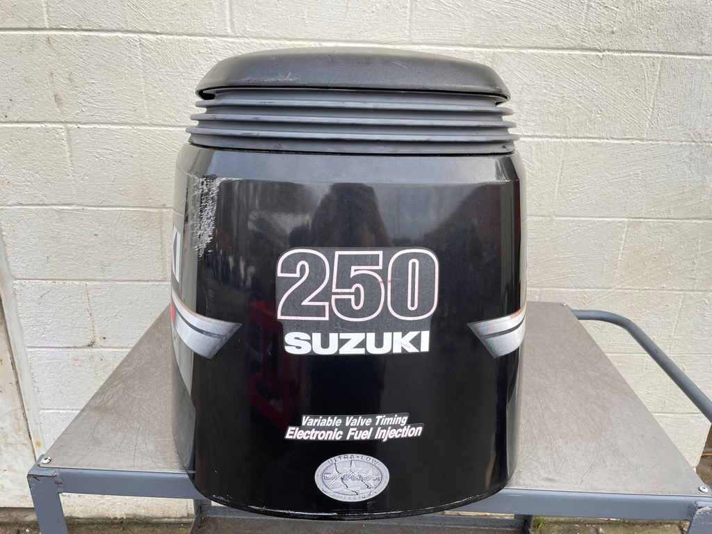 2007 Suzuki 250 HP 4 Stroke Outboard Top Cowling 61400-93Y48-0EP OEM