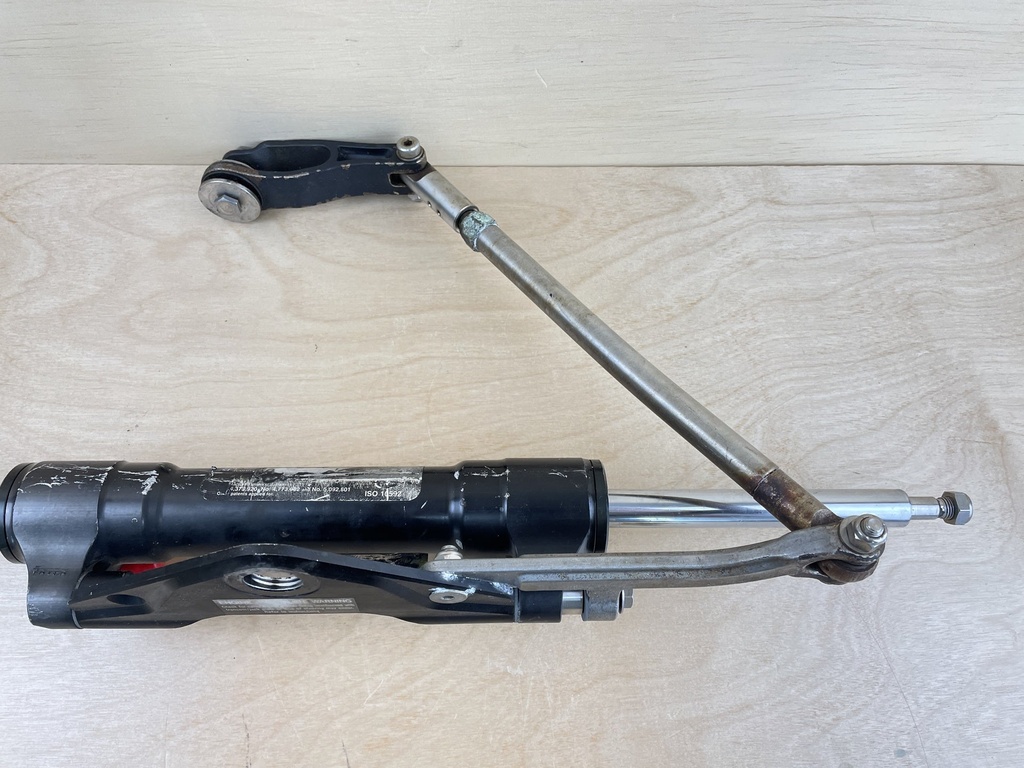 SeaStar Front Mount Outboard Hydraulic Steering Cylinder Assembly HC5345