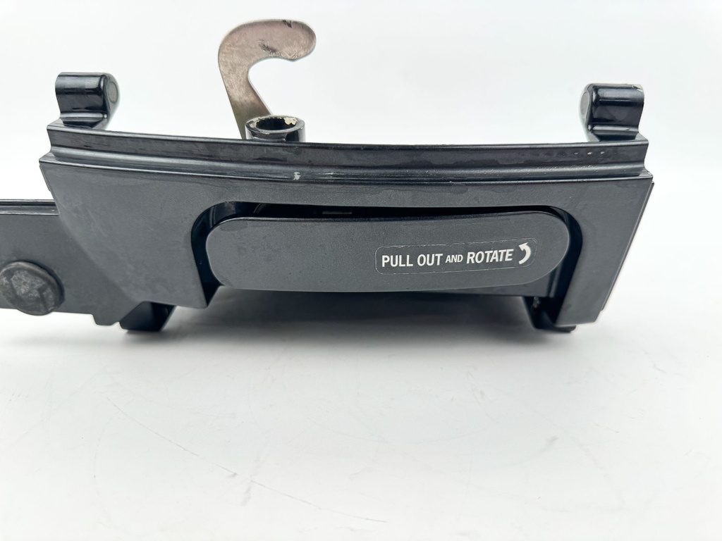 2007 Suzuki 250 HP 4 Stroke Outboard Front Panel Cowling Assembly 61831-93J01-0EP OEM