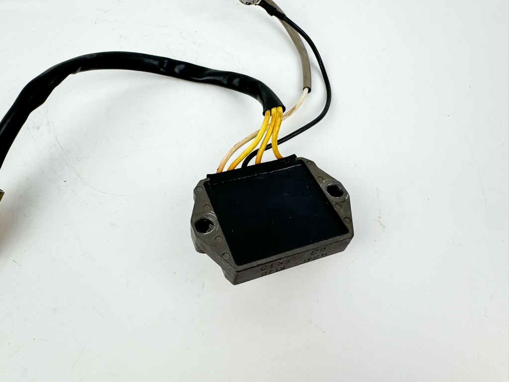 2007 Suzuki 250 HP 4 Stroke Outboard Rectifier & Regulator 32800-93J03 OEM