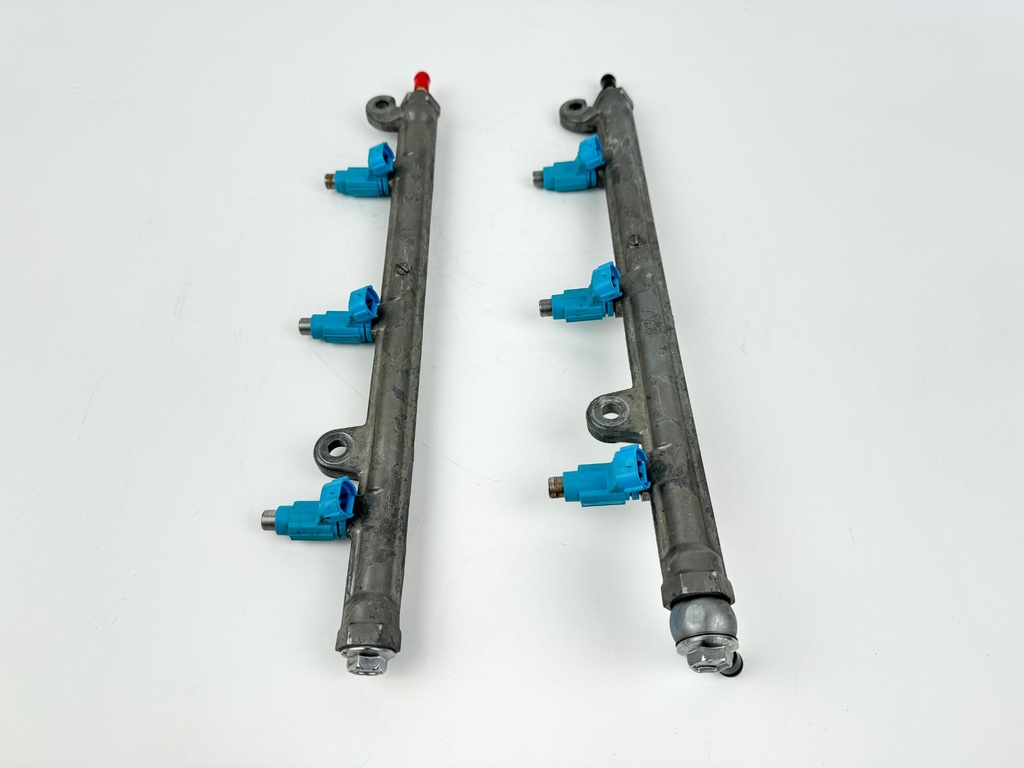 2007 Suzuki 250 HP 4 Stroke Outboard Fuel Injector Set W/ Rail 15710-93J00 OEM